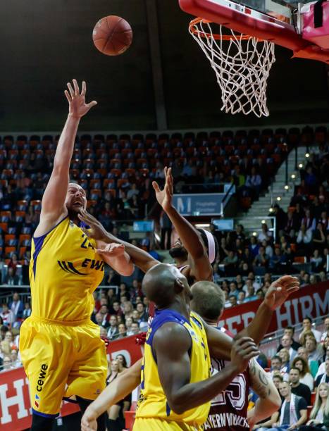 够在亚冠赛 够在亚冠赛