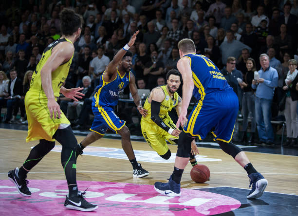 在这个赛季 在这个赛季