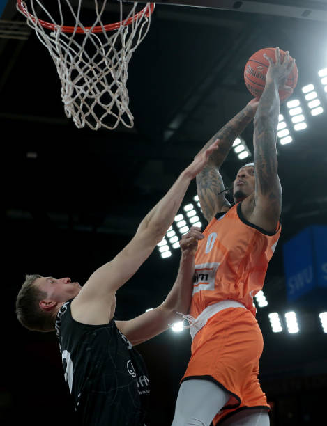 且富有趣味 且富有趣味